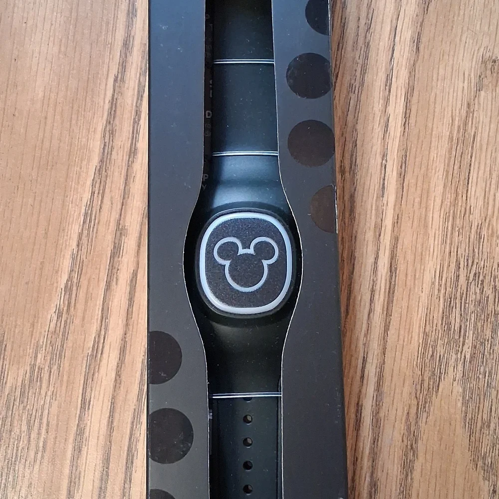 NWT MagicBand+ Black